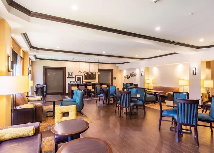 Hampton Hotel 3*