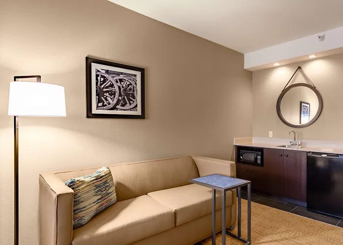 Hotel Hampton 3*